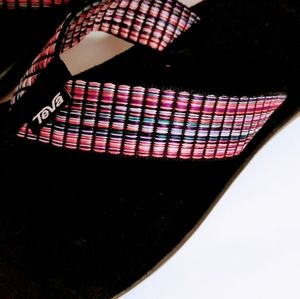 Teva flip flop multicolor sandals